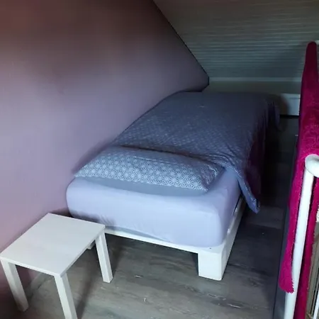 Eifelschaetzchen Am Kronenburger *