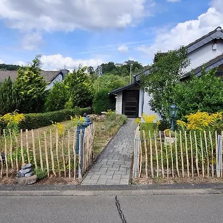 Eifelschätzchen Am Kronenburger Dahlem (Euskirchen)