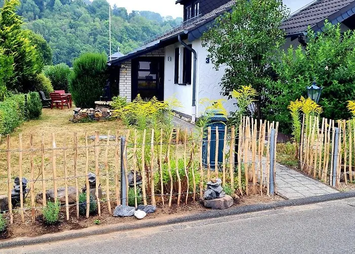 Eifelschätzchen Am Kronenburger * Dahlem (Euskirchen)