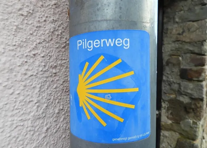 Eifelschaetzchen Am Kronenburger Dahlem (Euskirchen)